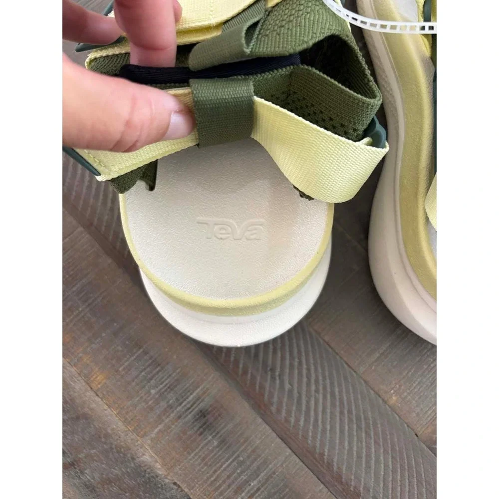 Teva Aventrail Green Yellow Men Hiking Outdoor Trail Sandal Size 10 NEW